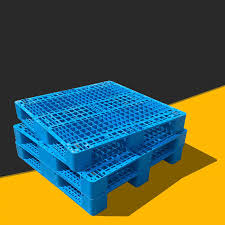 Plastic Pallets & Crates